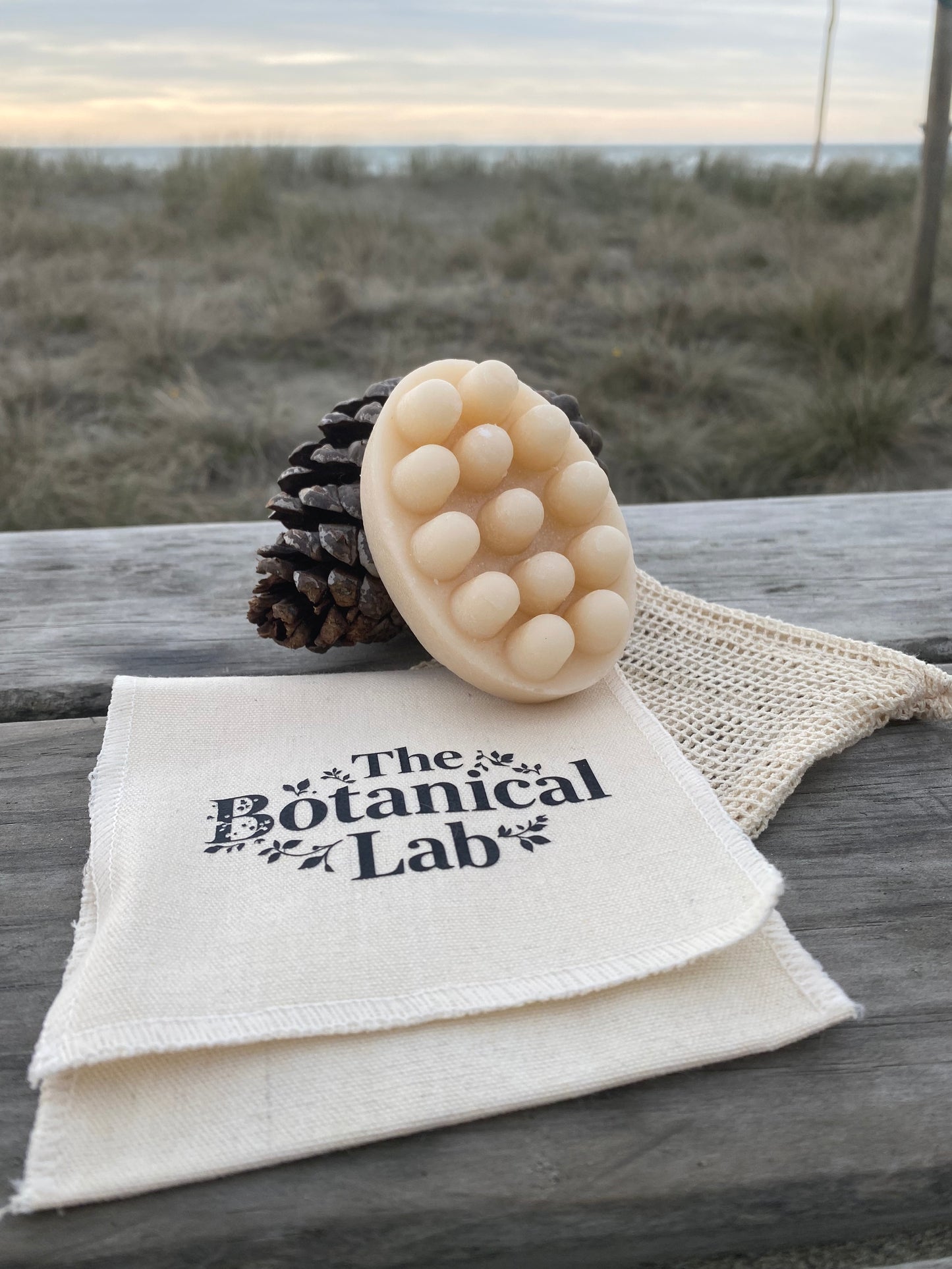 Botanical massaging shampoo Bar